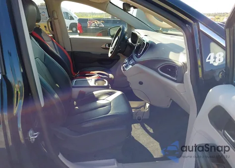 2022 Chrysler Pacifica Touring L Awd из США, поврежденный, VIN 2C4RC3BG7NR161517